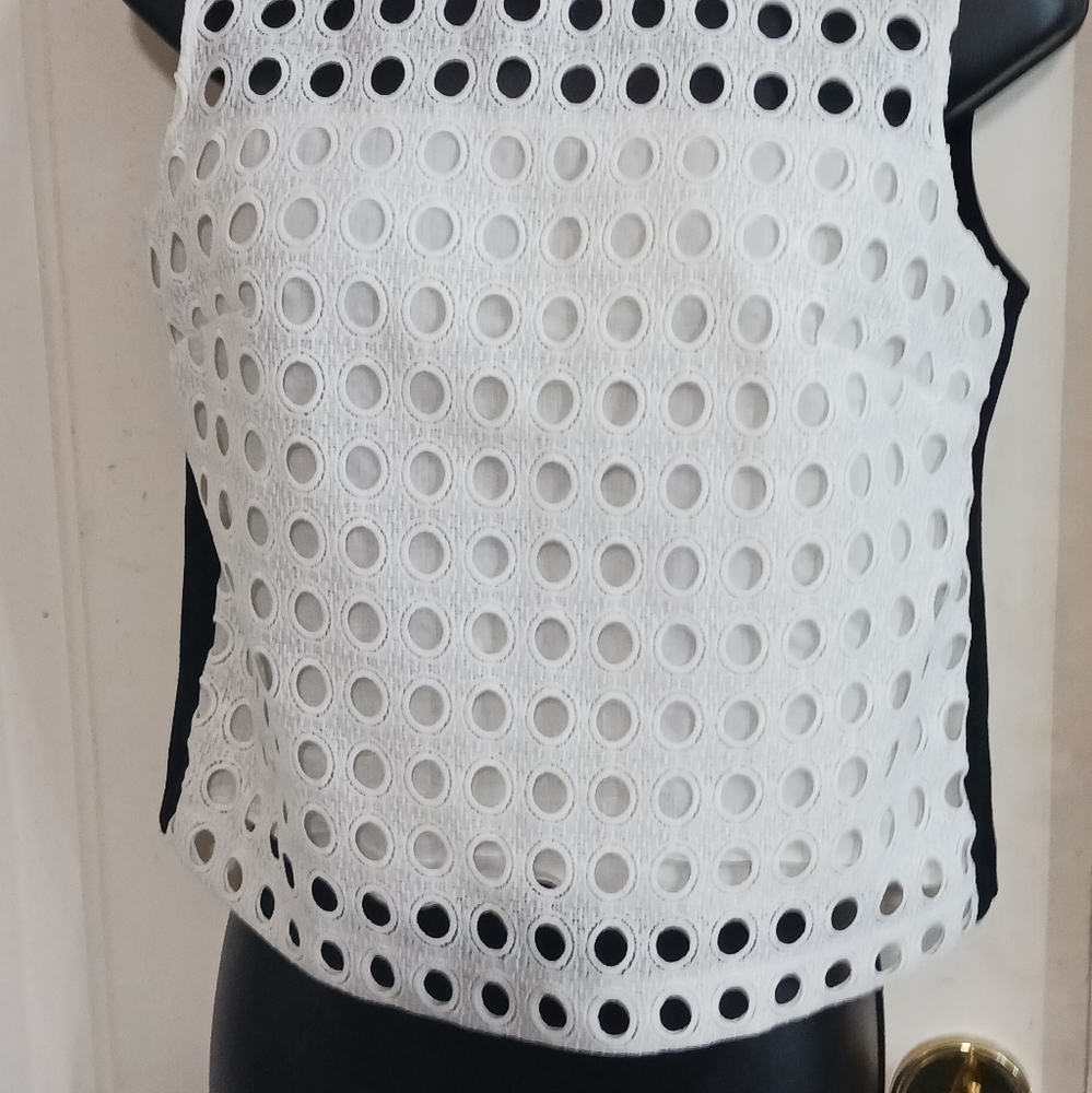 BAILEY44 SLEEVELESS TOP